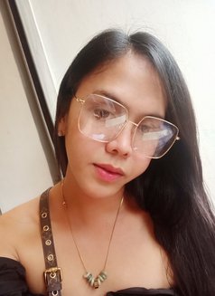 Rebecca - Transsexual companion in Manila Photo 4 of 20