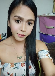 Rebecca - Transsexual companion in Manila Photo 6 of 20