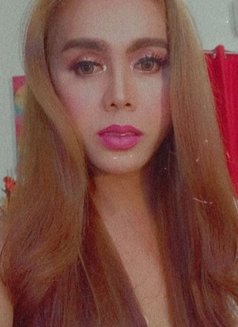 Rebecca - Transsexual companion in Manila Photo 9 of 20