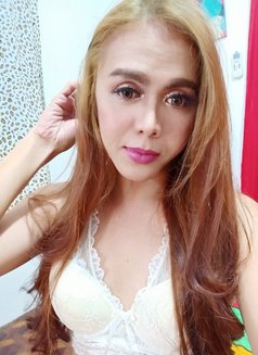 Rebecca - Transsexual companion in Manila Photo 12 of 20