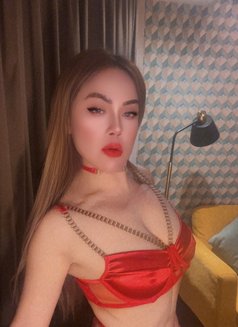 Rebecca - puta in Jakarta Photo 8 of 8