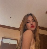 Rebecca - puta in Singapore