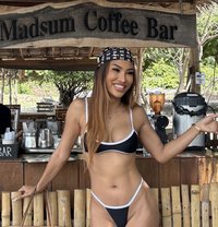 Rebecca - puta in Yokosuka Photo 3 of 8