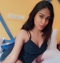 Red Cherry - Acompañantes transexual in Ahmedabad