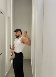 Red Dragon Vip Service - Male escort in Jeddah Photo 6 of 15