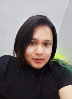 Red - Male escort in Khobar Photo 1 of 2