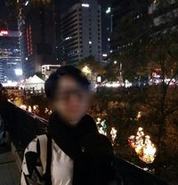 Red Hood Girl - puta in Seoul