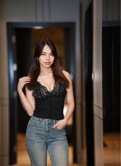 Red Light Mnl - escort in Manila Photo 24 of 30