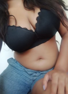 Red Rose Live Cam Show/No Meetup - puta in Colombo Photo 12 of 22