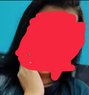 Red Saree Delhi Bhabhi Cam Service - puta in New Delhi Photo 1 of 3
