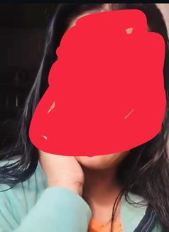 Red Saree Delhi Bhabhi Cam Service - puta in New Delhi Photo 3 of 3