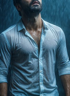 RedHat Topper - Male escort in Jaipur Photo 1 of 1