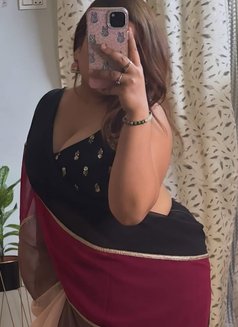 Cam Bhabhi. - escort in Mumbai Photo 1 of 3