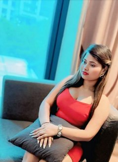 Reeha - puta in Hyderabad Photo 6 of 8