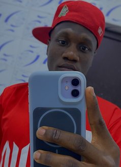 Reel Dîckson - Male escort in Abuja Photo 1 of 5
