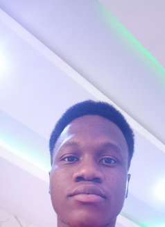 Reel Dîckson - Male escort in Abuja Photo 8 of 8