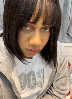 Reem - Acompañantes transexual in Al Manama Photo 3 of 12