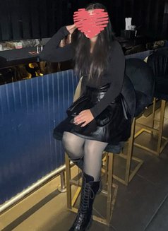 Reem - escort in Cairo Photo 6 of 8