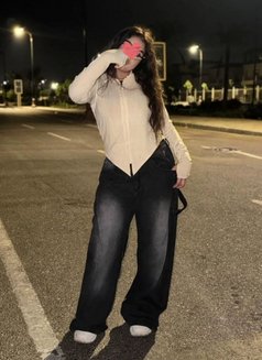 Reem - escort in Cairo Photo 8 of 8