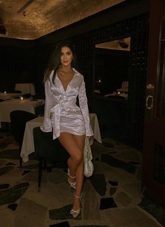 Reem outcall only - escort in Dubai Photo 17 of 20