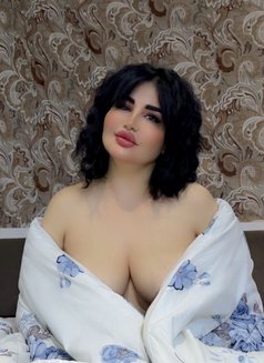 Reem - escort in Erbil Photo 1 of 2