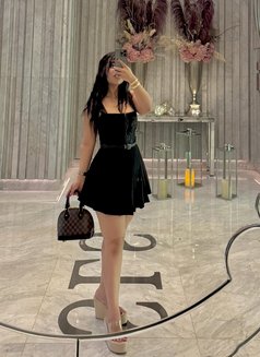 Reem - escort in Dubai Photo 2 of 4