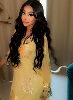 Reem 🇸🇦 - Transsexual escort in Dubai Photo 7 of 8