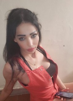 Reem - escort in Beirut Photo 5 of 5