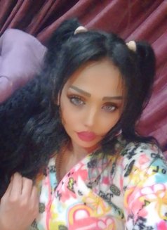 Reem - escort in Beirut Photo 6 of 7