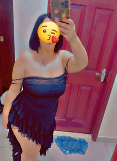 Reem - escort in Ajmān Photo 2 of 3