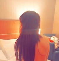 Lolo Model - puta in Sharjah