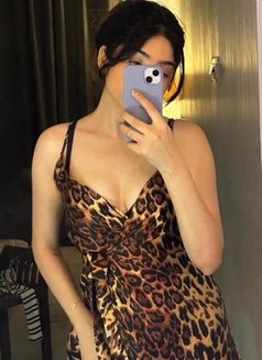 Reem Syrian Model - escort in Dubai Photo 1 of 2