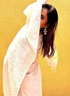 Sumona bae - puta in Chennai Photo 5 of 5