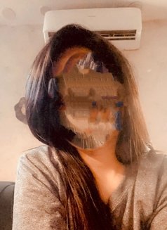 Reema, meet, cam, chat session - escort in Hyderabad Photo 1 of 1