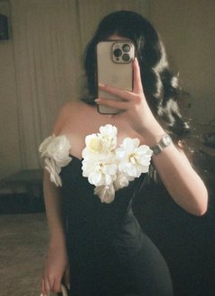 Reema - escort agency in Jeddah Photo 4 of 5