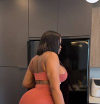 Reembae - puta in Riyadh