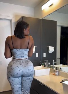 Reembae - puta in Riyadh Photo 6 of 6