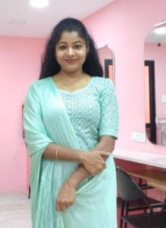 Reena - escort in Chennai Photo 2 of 2