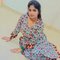Reena - puta in Chennai Photo 2 of 4