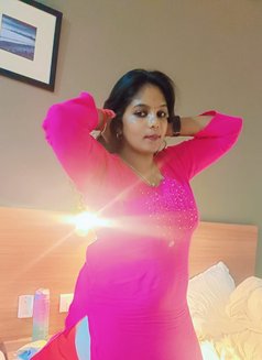 Reena - puta in Chennai Photo 4 of 4