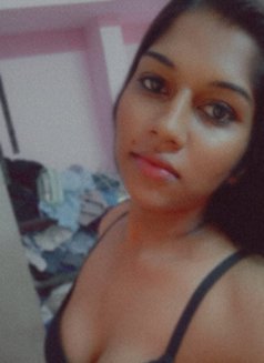 Reena🦋 - Acompañantes transexual in Chennai Photo 5 of 5