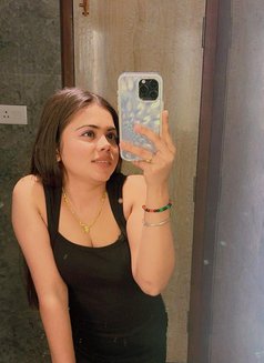 Reena Escorts - escort in Hyderabad Photo 3 of 13