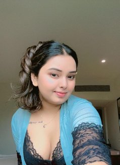 Reena Escorts - escort in Hyderabad Photo 7 of 13