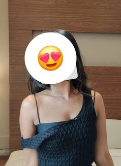 Reena Independent Cam & Real Meet - escort in Bangalore Photo 2 of 8