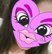 Reena Independent Cam & Real Meet - escort in Bangalore