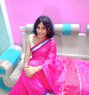 Reena - Acompañantes transexual in Hyderabad Photo 1 of 1