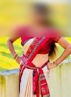 Reena Mallu Independent Yessma Actress - escort in Dubai Photo 3 of 12