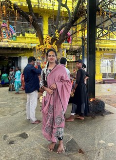 Reena Reddy - Acompañantes transexual in Vijayawada Photo 3 of 4