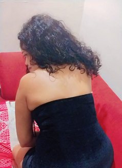 Reena - escort in Mysore Photo 2 of 4
