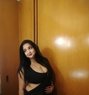 Reena Tandon - puta in New Delhi Photo 3 of 5
